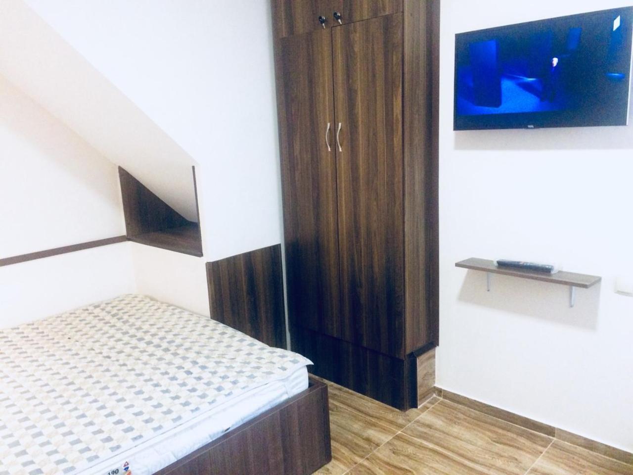 Apartment Gorgasali_57 Batumi Esterno foto