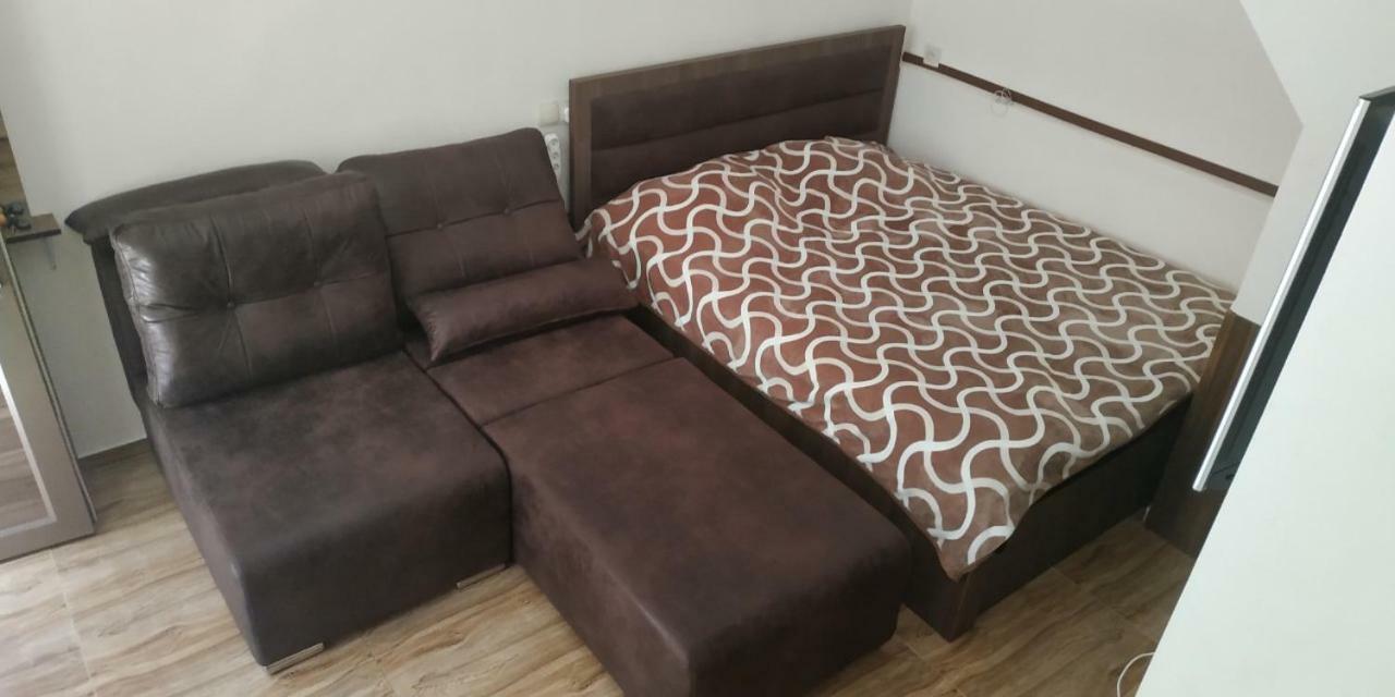 Apartment Gorgasali_57 Batumi Esterno foto